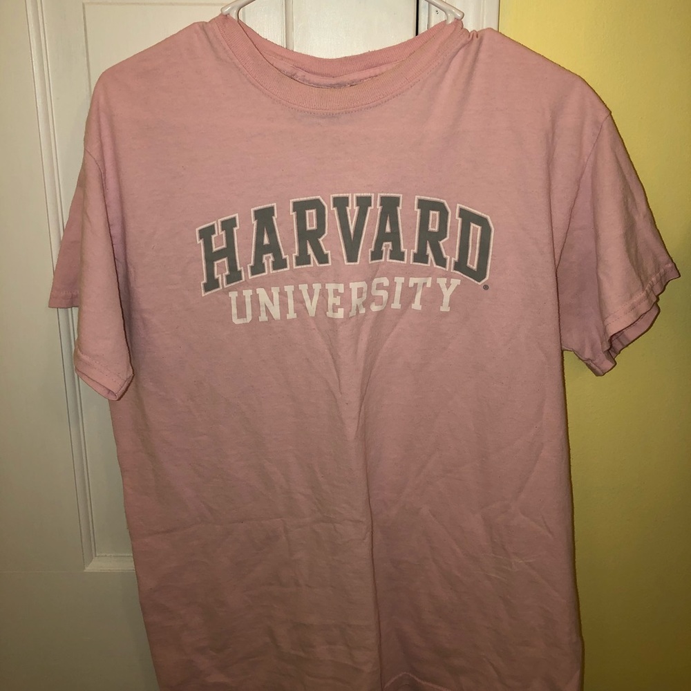 Harvard University t-shirt